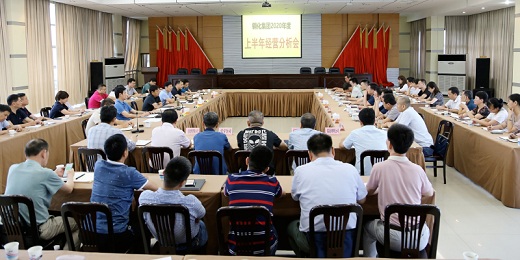新疆李總采購U型風管生產線等全套設備